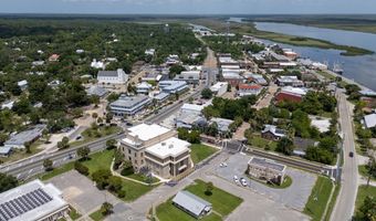 145 Bay Ave, Apalachicola, FL 32320