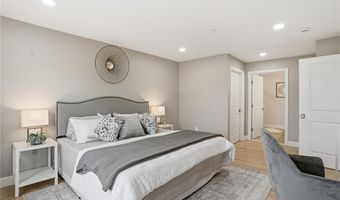 9 Joseph N Zenga Jr Blvd 306, East Greenwich, RI 02818