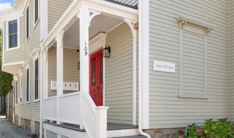 109 Church St 3, Newport, RI 02840