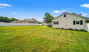2716 Russell Rd, Ashtabula, OH 44004