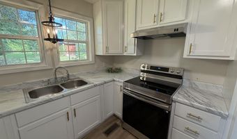 1390 CANEY Br, Adamsville, TN 38310