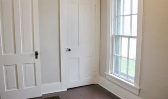 328 W 4th St, Ashland, OH 44805