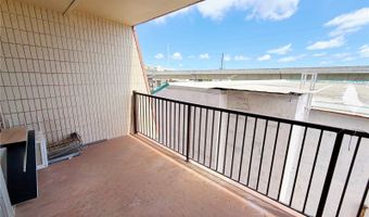 98-729 Moanalua Loop 201, Aiea, HI 96701