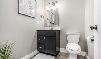 1709 Westview Dr, Allegan, MI 49010