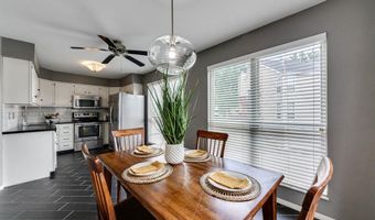 1632 Whispering Creek Dr, Ballwin, MO 63021