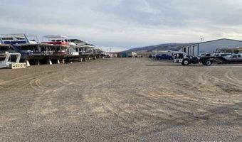 25 N Arlington Way, Big Water, UT 84741