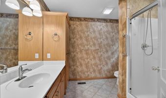 3 Matney Ln, Bella Vista, AR 72715