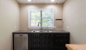 571 Buttrum Rd NE, Adairsville, GA 30103