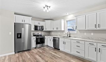 230 S 4th St, Austin, IN 47102