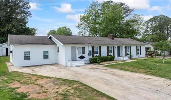 413 Peach Ave, Albertville, AL 35950