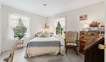 175 Buck N Doe Trl, Augusta, ME 04330