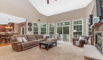 74 Settlers Ct, Bedford, NH 03110