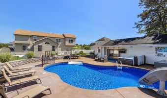 28 Hannah Lee Rd, Barnegat, NJ 08005