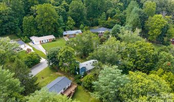 6 Hillview Cir, Asheville, NC 28805