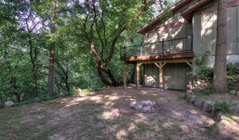 608 Manor Ct, Altoona, WI 54720