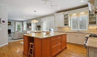 13 Obrien Ct, Bedminster, NJ 07921