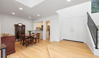 1202 Mission Verde Dr, Camarillo, CA 93012