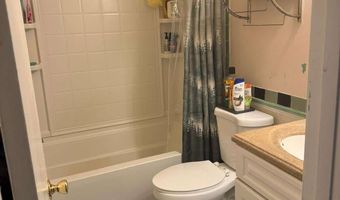 720 S New Rd 2L, Absecon, NJ 08201