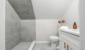 406 3RD St, Atco, NJ 08004