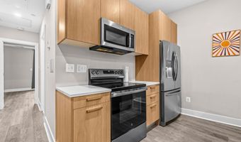 1110 S HIGHLAND St 2, Arlington, VA 22204