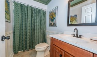 15 Tanglewood Dr, Andover, NJ 07848