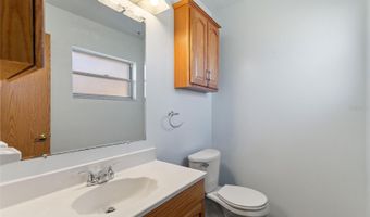 221 DOROTHY St, Auburndale, FL 33823