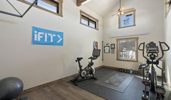 440 STRAWBERRY HILLS Dr, Bedford, WY 83112