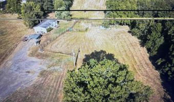 711 Twin Dikes Rd, Atkins, AR 72823