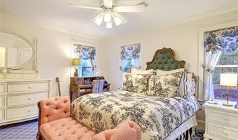 45 Burns Way, East Greenwich, RI 02818