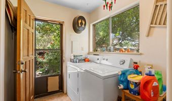 535 La Plata Dr, Bosque Farms, NM 87068
