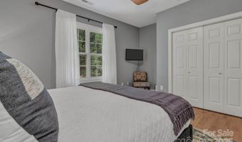 159 S Willow Brook Dr, Asheville, NC 28806