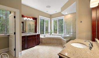 170 Fern Dr #11, Addison Twp., MI 48367