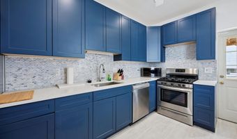 140 PIERCE St, Philadelphia, PA 19148