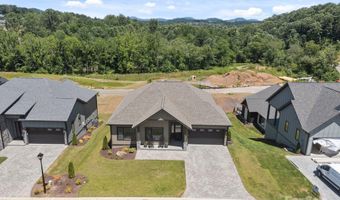318 Avery Trail Dr, Arden, NC 28704