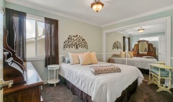 5730 Newcastle Ave, Encino, CA 91316