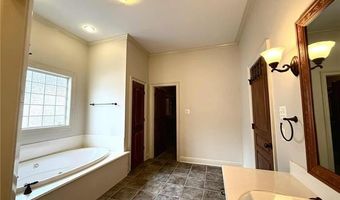 358 W SHORE Dr, Alexandria, LA 71303