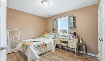713 Bailey Ct, Angola, IN 46703