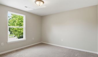 615 Highland Ave, Antioch, IL 60002