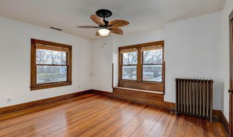 411 E Walker St, Ash Grove, MO 65604