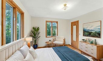 130 S Niantic Dr, Charlestown, RI 02813