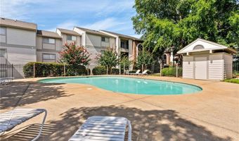 601 N GAY St D201, Auburn, AL 36830