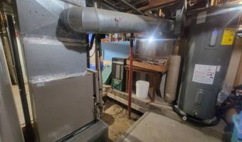 1105 14th St, Auburn, NE 68305