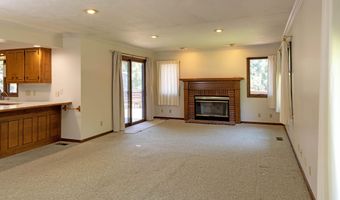 305 E 21st St, Atlantic, IA 50022