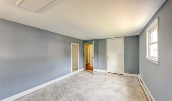 8 Williams Ave, Amityville, NY 11701
