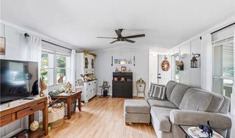 7 Kelly Ln, Coventry, RI 02816
