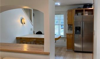 32 Wilbur Rd, Lincoln, RI 02865