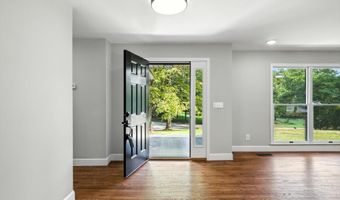 1113 Springfield Dr, Athens, TN 37303