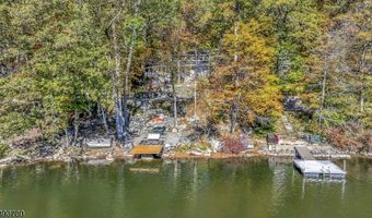 51 Lakeside Dr, Alloway, NJ 07422