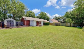 305 Valleyview Ct, Andover, KS 67002