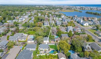 141 Maple Dr, Bay Head, NJ 08742